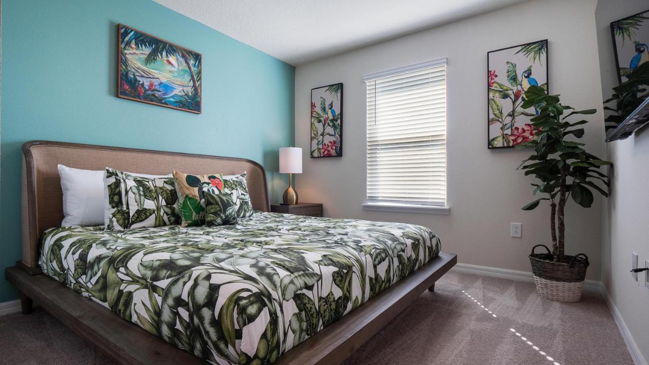 Bsv201 Paradise Five Bed In Windsor Island *