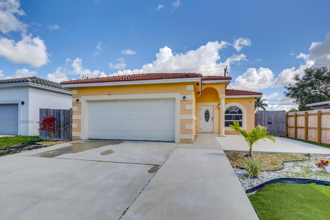 Holiday home Stylish Lauderdale 5 Mi To Beach!