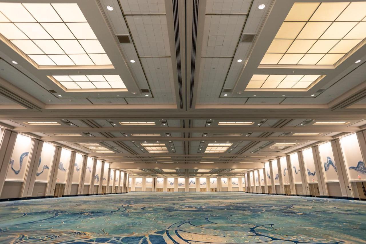 Walt World Dolphin Resort
