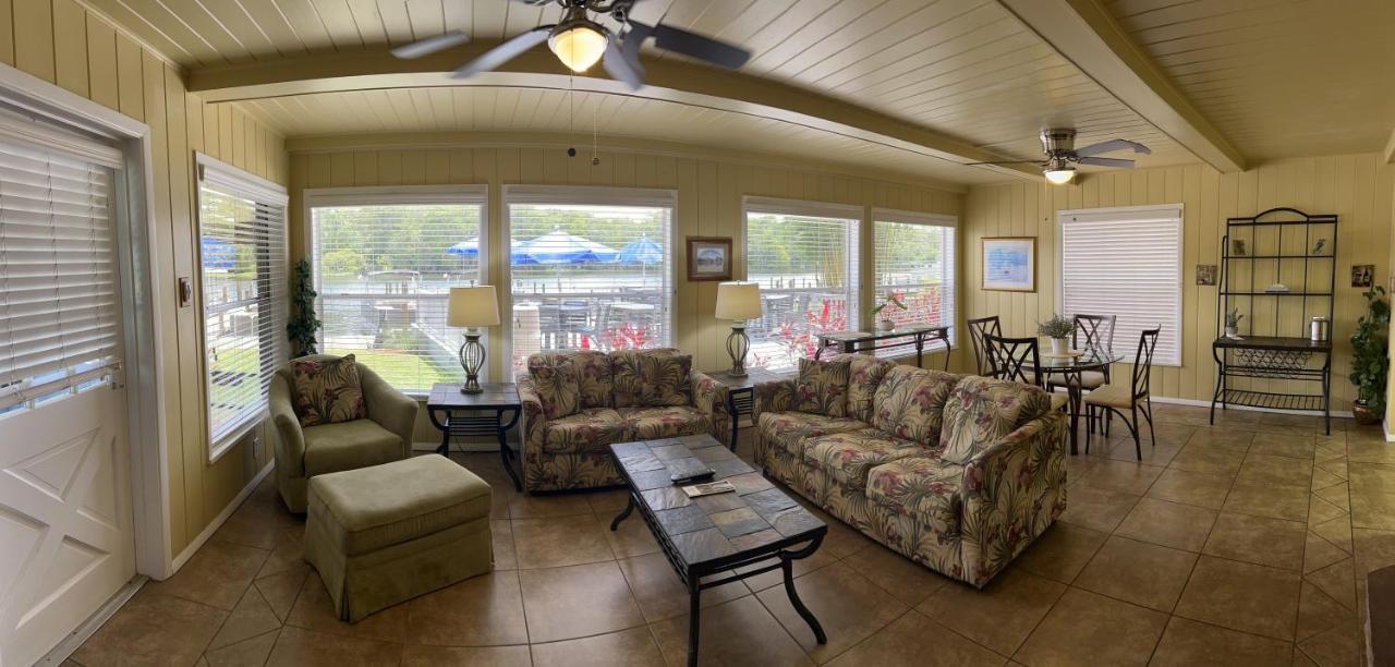 Hontoon Landing & Marina DeLand