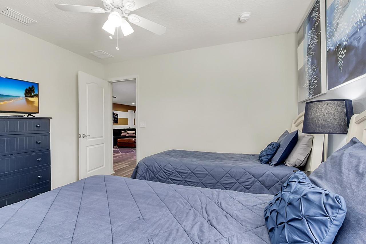 8br Near Disney-view/privacy/pool & Spa/ps5/ev Villa Kissimmee