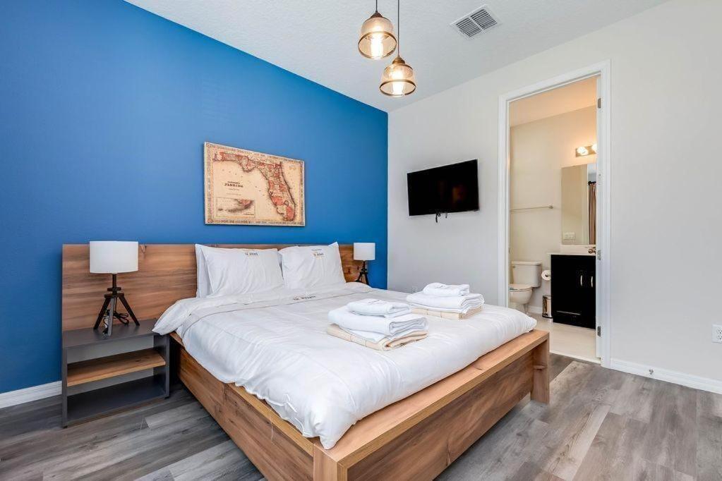 Bsv1773 - Luxury 8 Bedroom 6 Bathroom In The Desirable Solara