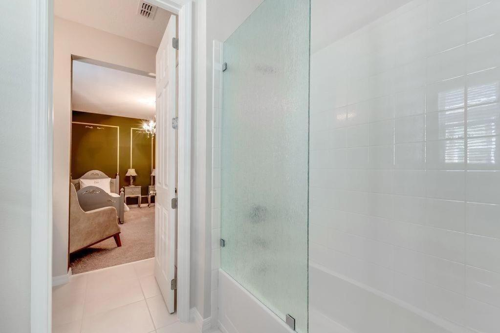 Bsv1773 - Luxury 8 Bedroom 6 Bathroom In The Desirable Solara