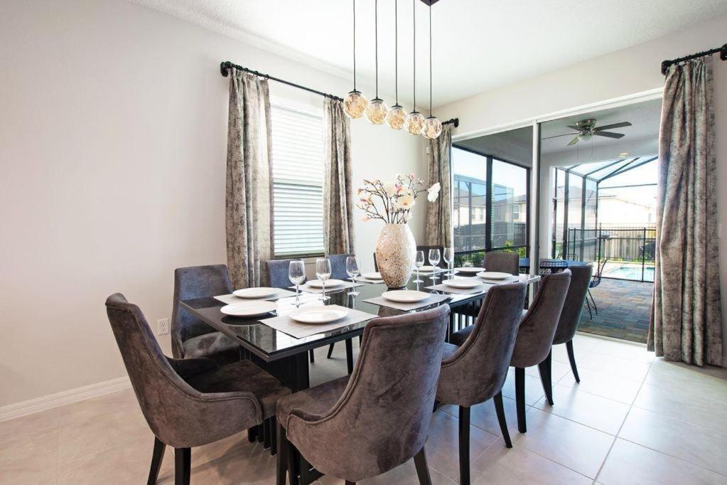 Bsv1823 - Luxury 8 Bedroom 6 Bathroom In The Desirable Solara * Kissimmee