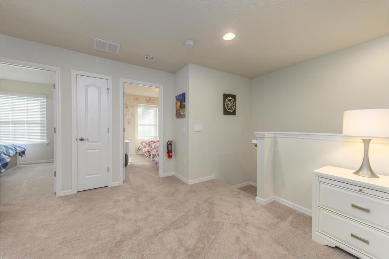 Bsv8919 - Gorgeous 5 Bedroom 4 Bath Townhome With Private Pool & Free Wifi Holiday home *