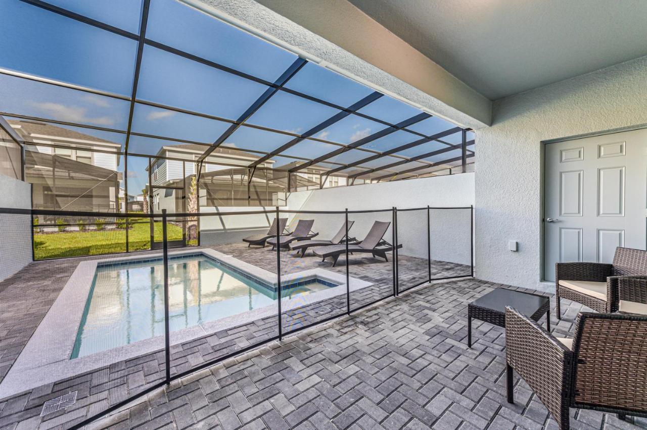 Holiday home Bsv8919 - Gorgeous 5 Bedroom 4 Bath Townhome With Private Pool & Free Wifi
