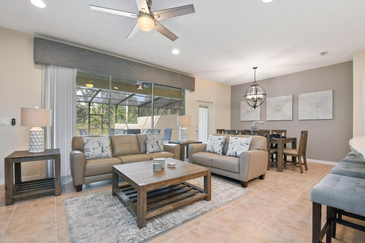 Bsv8867 - Luxury 4 Bedroom 3 Bath Town With Private Pool And Free Wifi Holiday home *