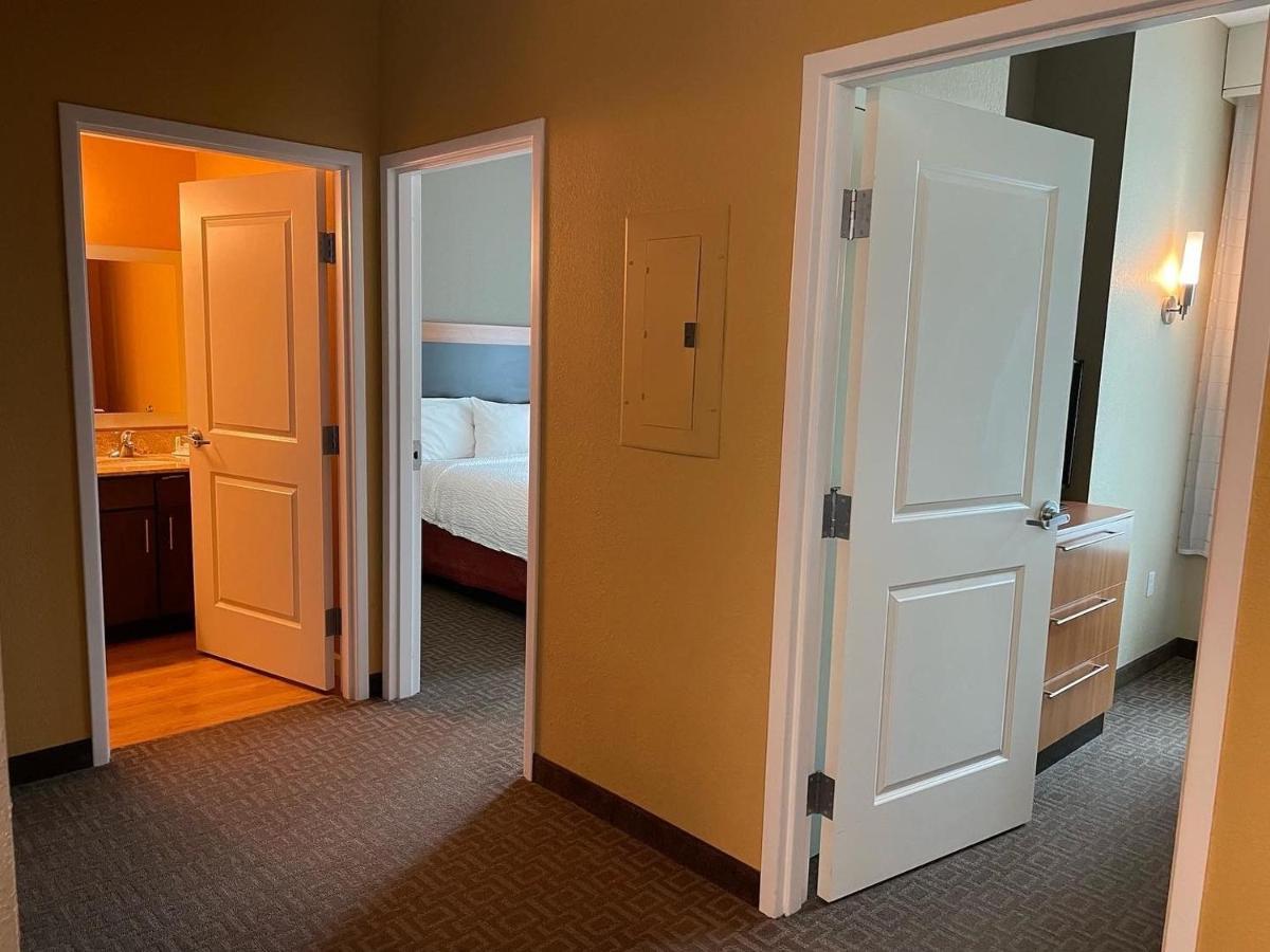 Towneplace Orlando At Flamingo Crossings Town Center/western Entrance Hotel Bay Lake
