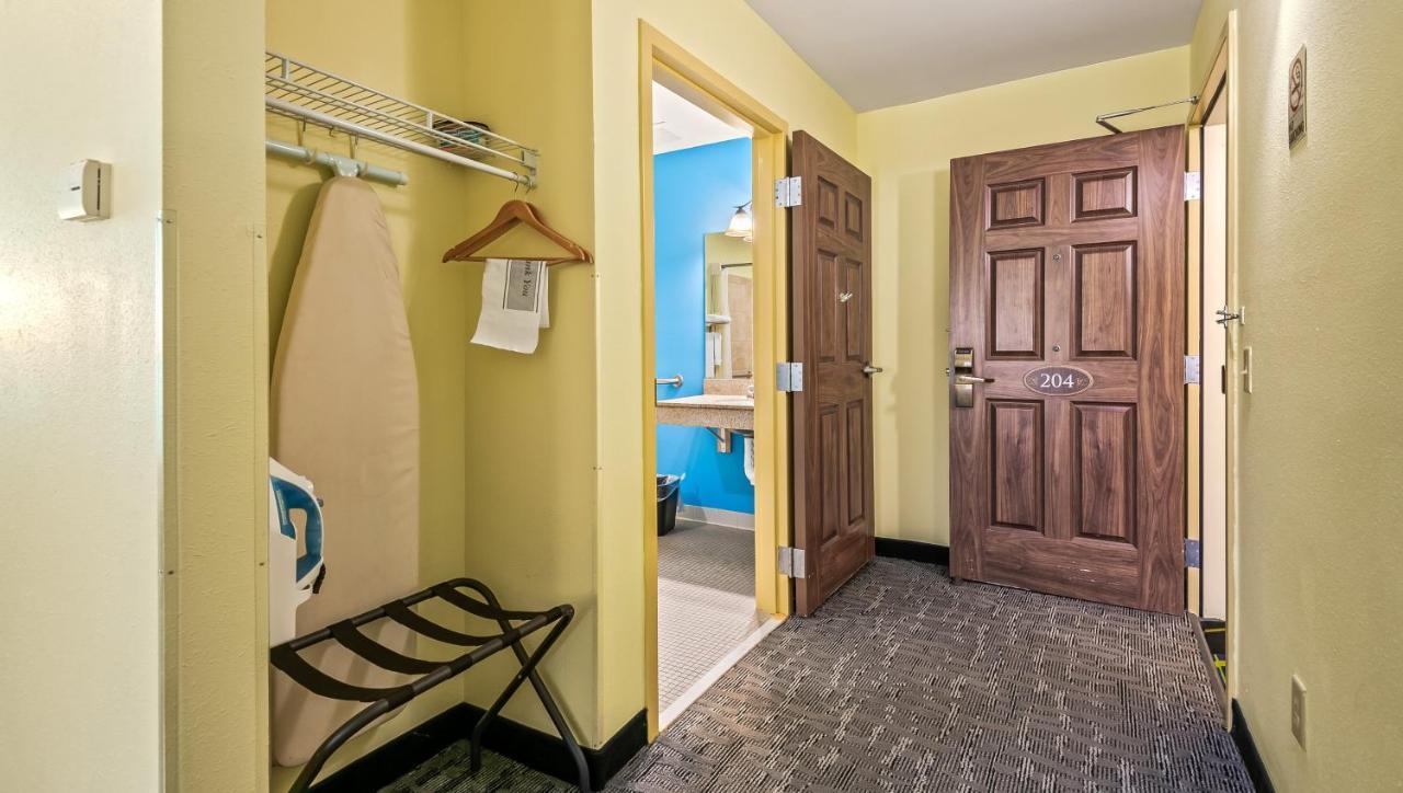 Magnuson Wildwood Hotel