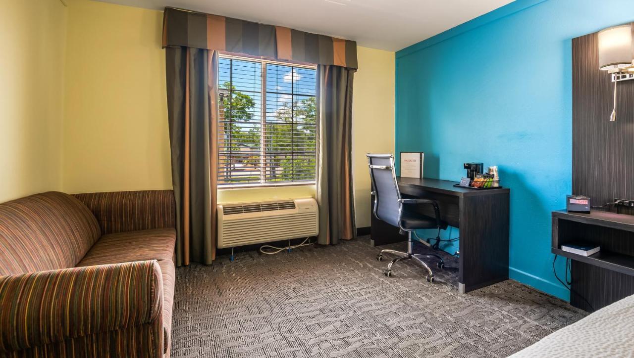 Magnuson Wildwood Hotel