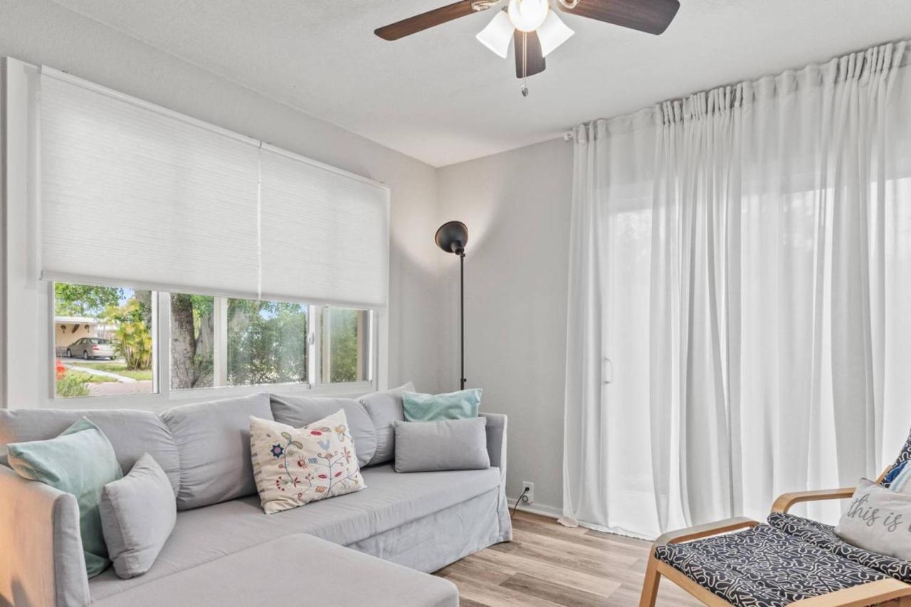 Sunkissed In St Pete Is A 3 Bedroom With Heated Pool And Great Outdoor Space Near The