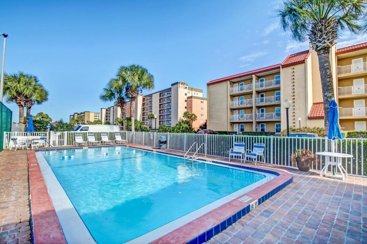 Atlantis Oceanfront Apartment *
