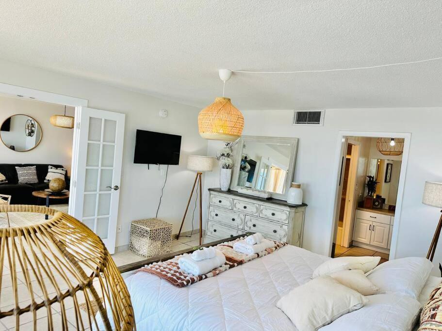 Relax'n'retreat @ Bellaview603 * Daytona Beach