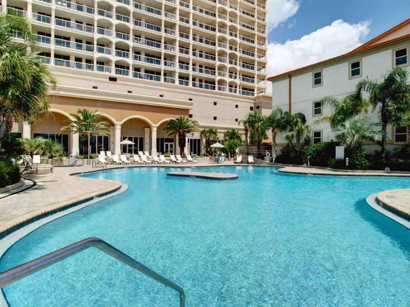 Club 101a Apartment *
