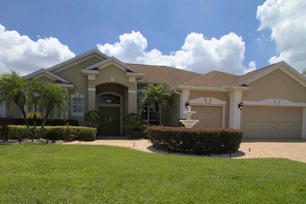 Holiday home Entire With Pool And View And Golf Course By