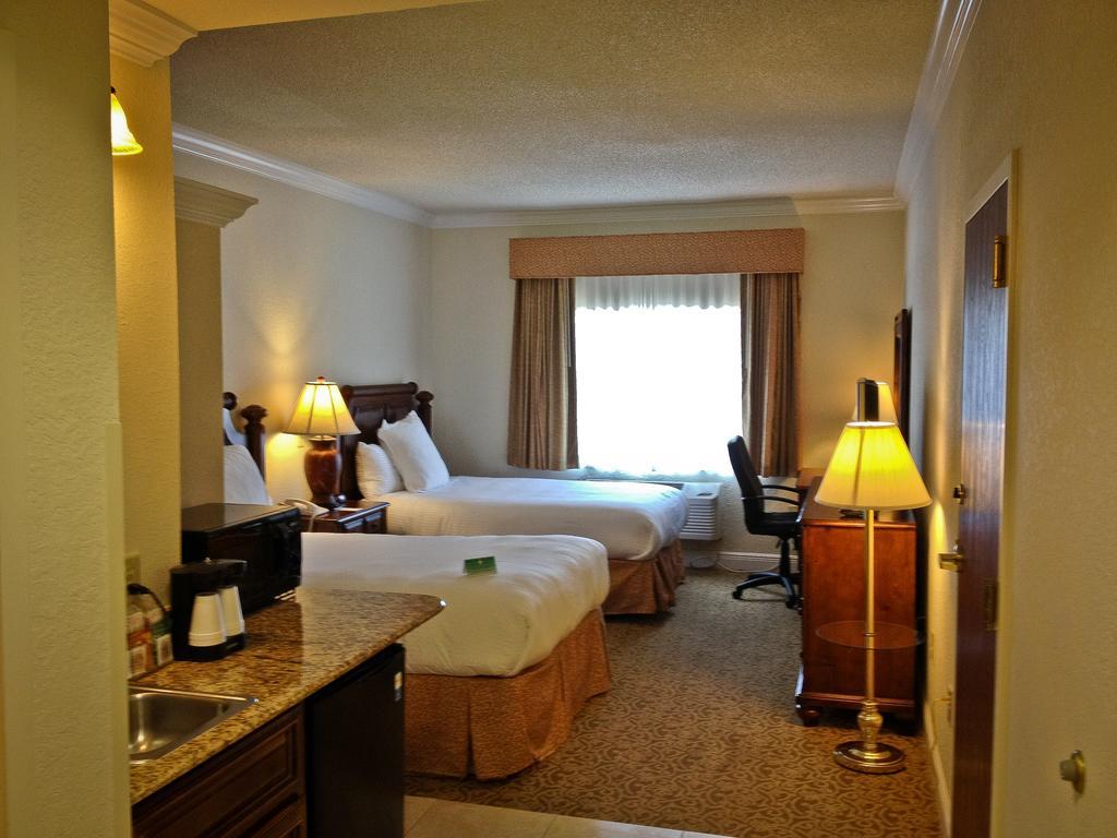 Hotel Amelia At The