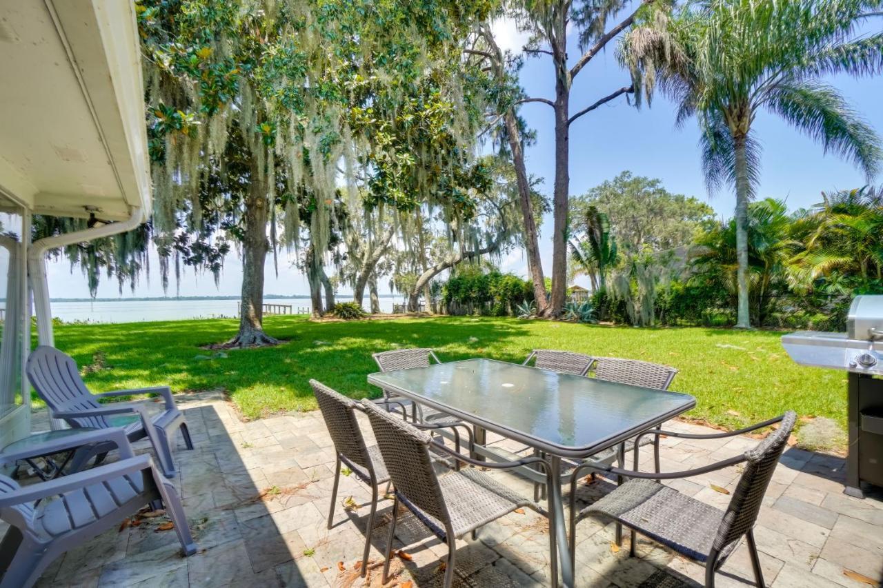 Holiday home Luxe Waterfront Oasis With Dock - Direct Access *
