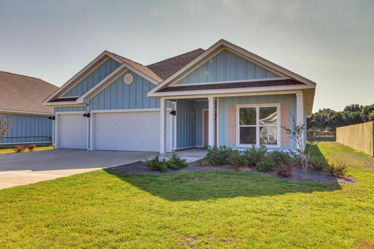 Holiday home 8 Mi To Pensacola Beach!
