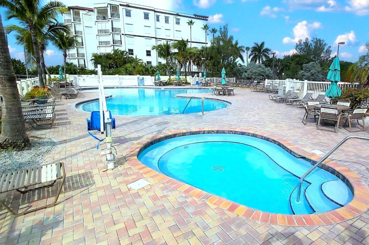 Holiday home Sunset Vistas 302s St. Pete Beach