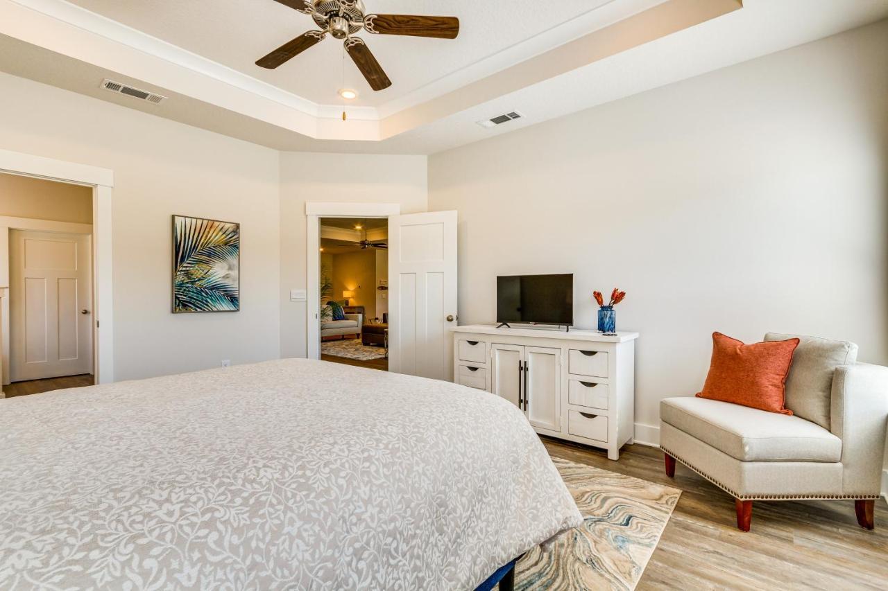 8 Mi To Pensacola Beach! Holiday home Gulf Breeze