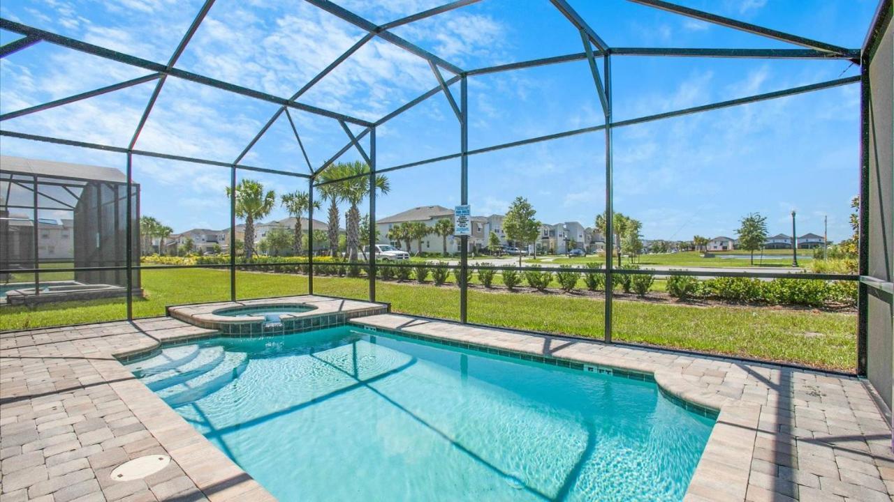 8987 Amelia Downs * Kissimmee