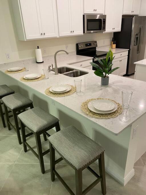 Golf Paradise!-lakewood National -beautiful -palmer's Cove Apartment *