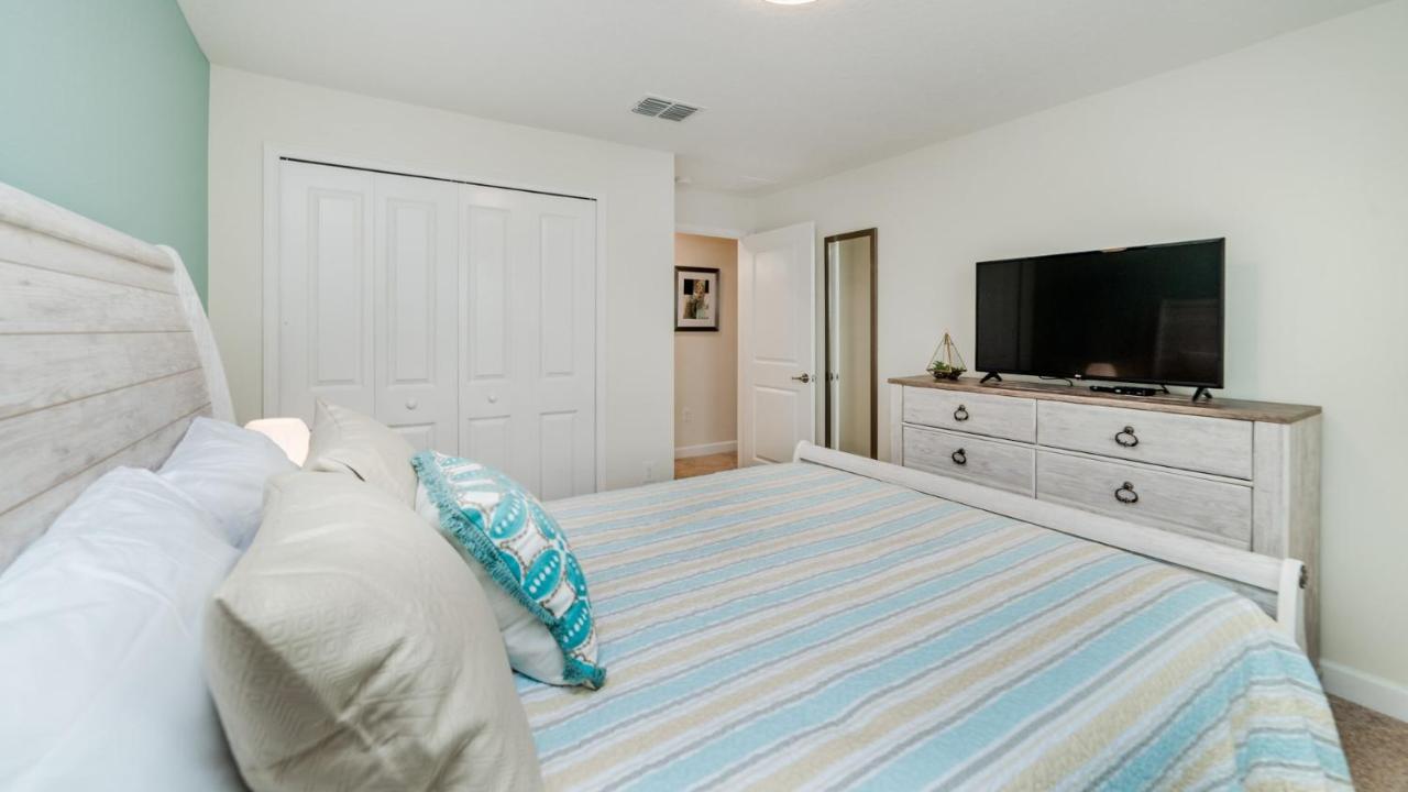 9041 Dogleg Davenport
