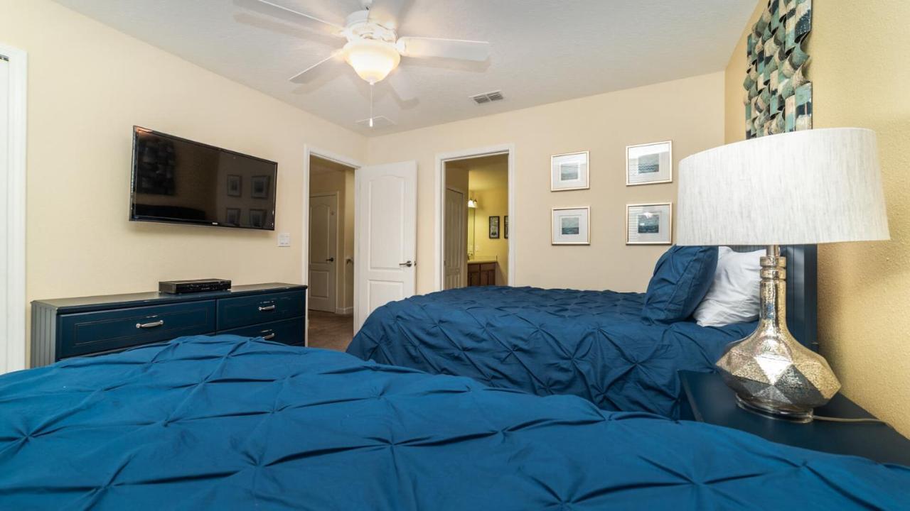 1506 Moon Valley Davenport