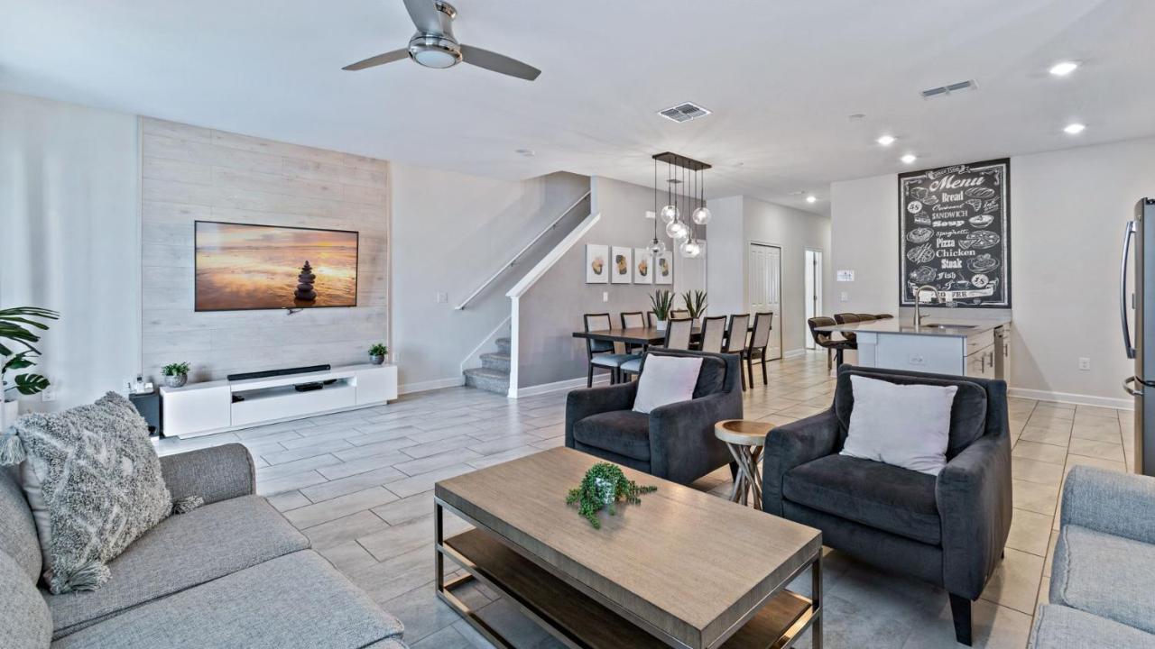 1563 Sandbagger Holiday home *