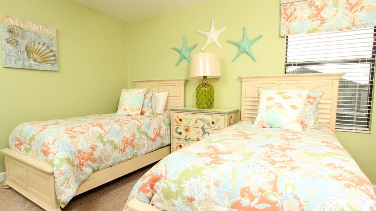 1405 Thunderbird * Davenport