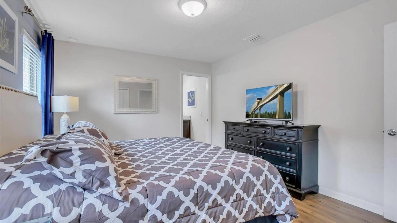 8882 Menton Holiday home