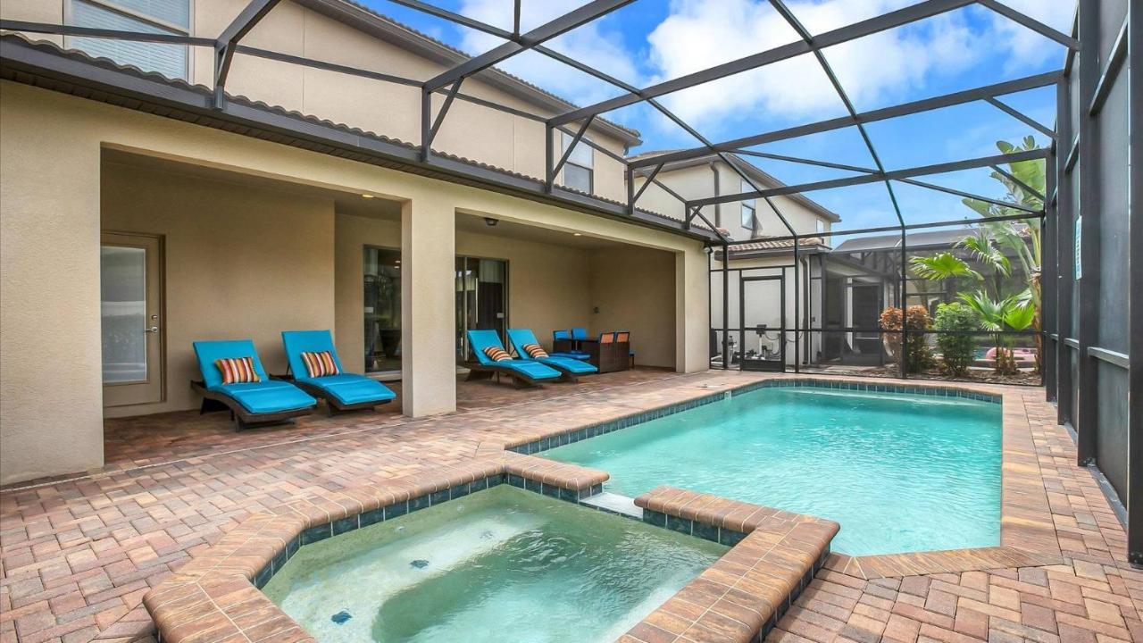 8882 Menton Holiday home