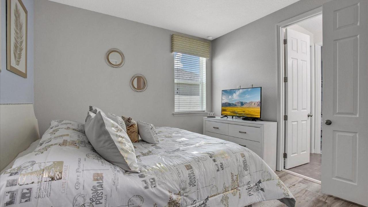 1749 Caribbean View Holiday home