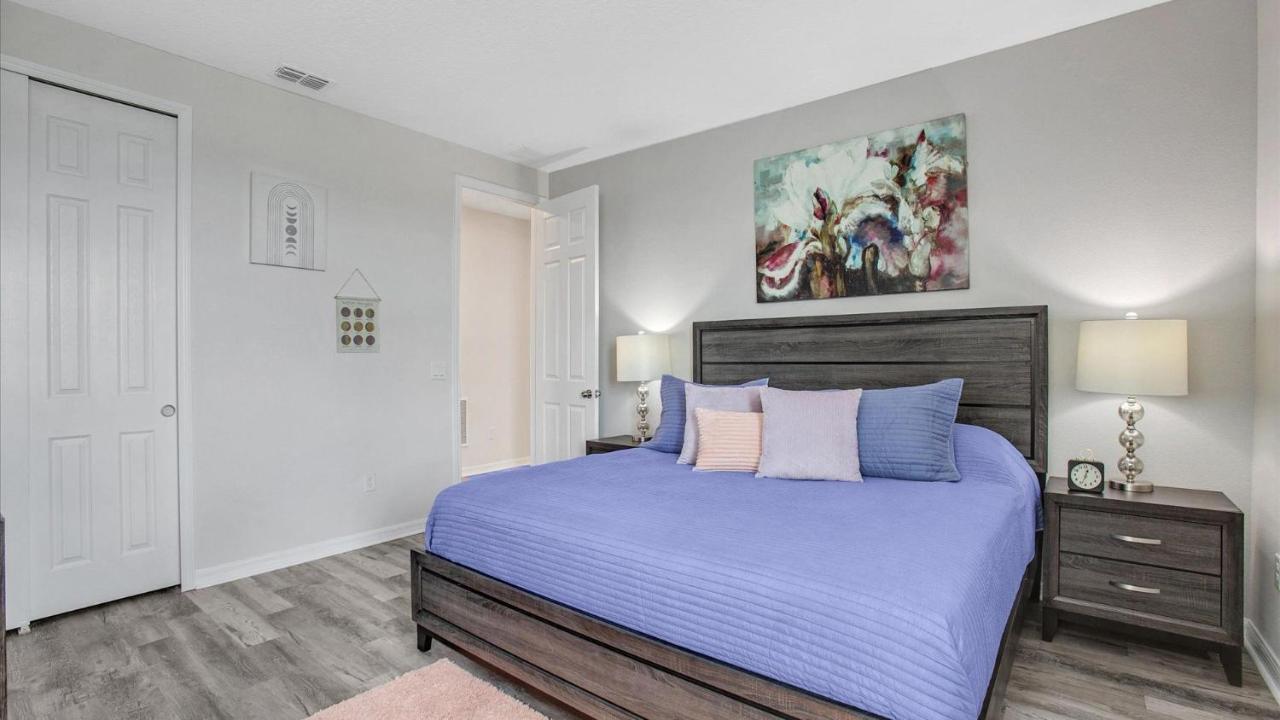 1749 Caribbean View Holiday home
