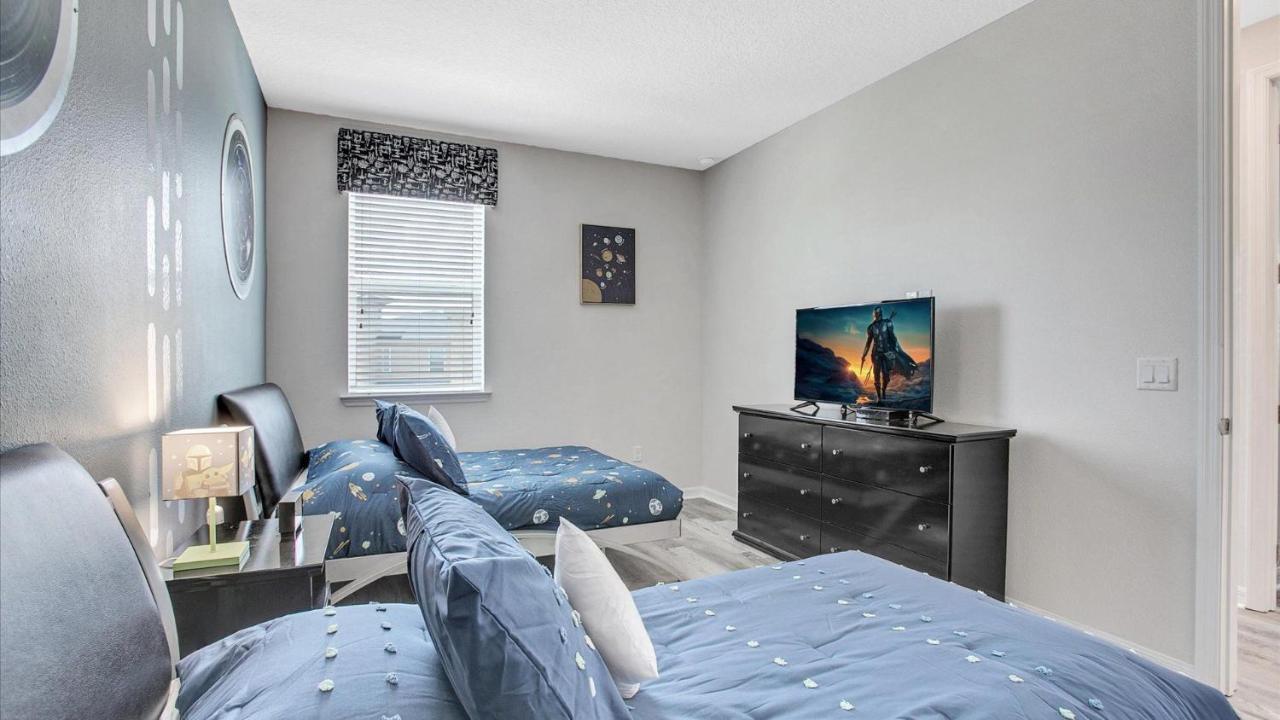 1749 Caribbean View *