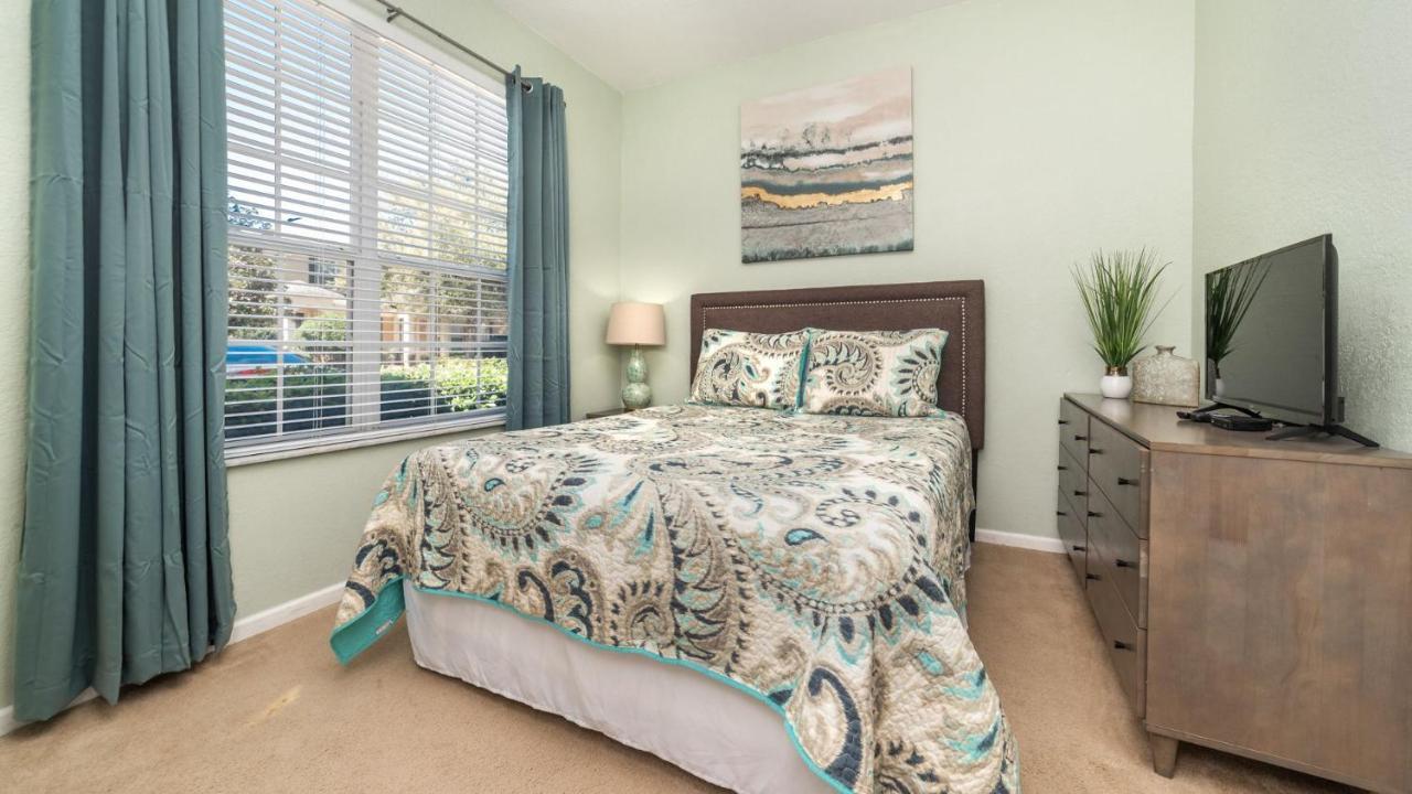 2537 Maneshaw * Kissimmee