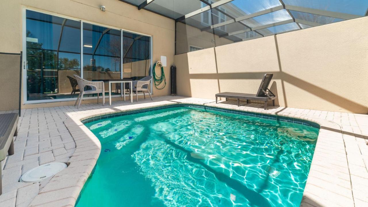 2537 Maneshaw * Kissimmee