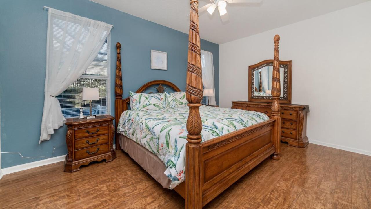 8136 Sun Palm Holiday home