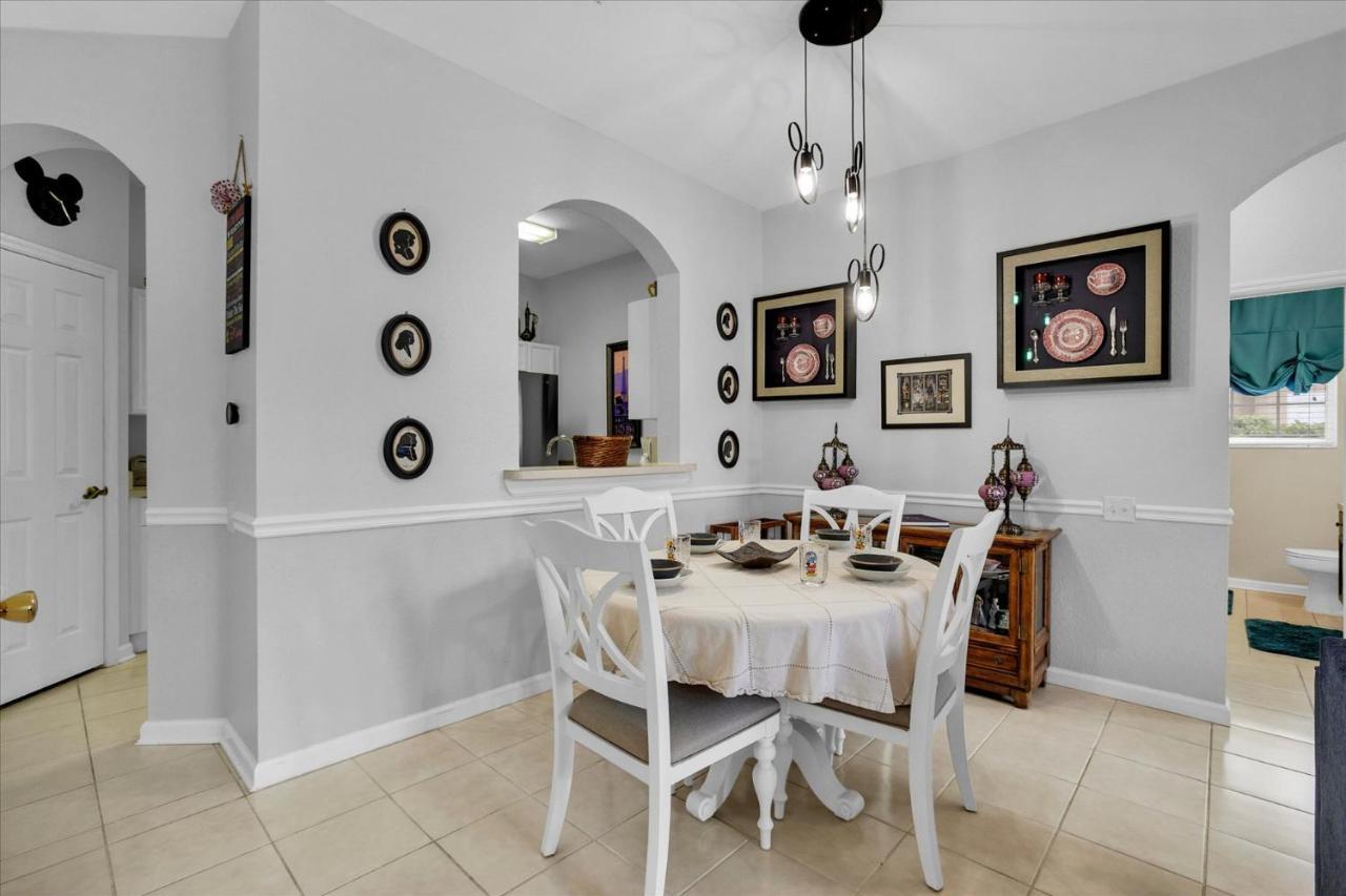2302 Silver Palm # 103 *