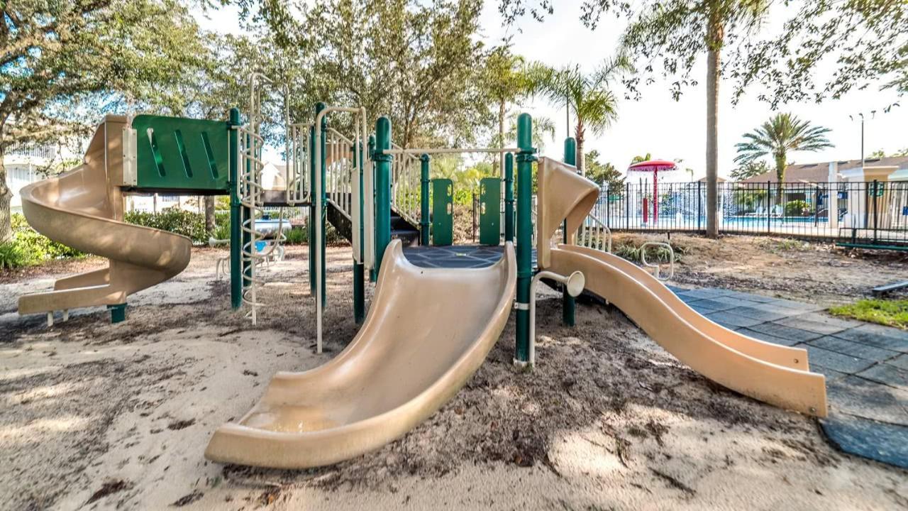 2302 Silver Palm # 103