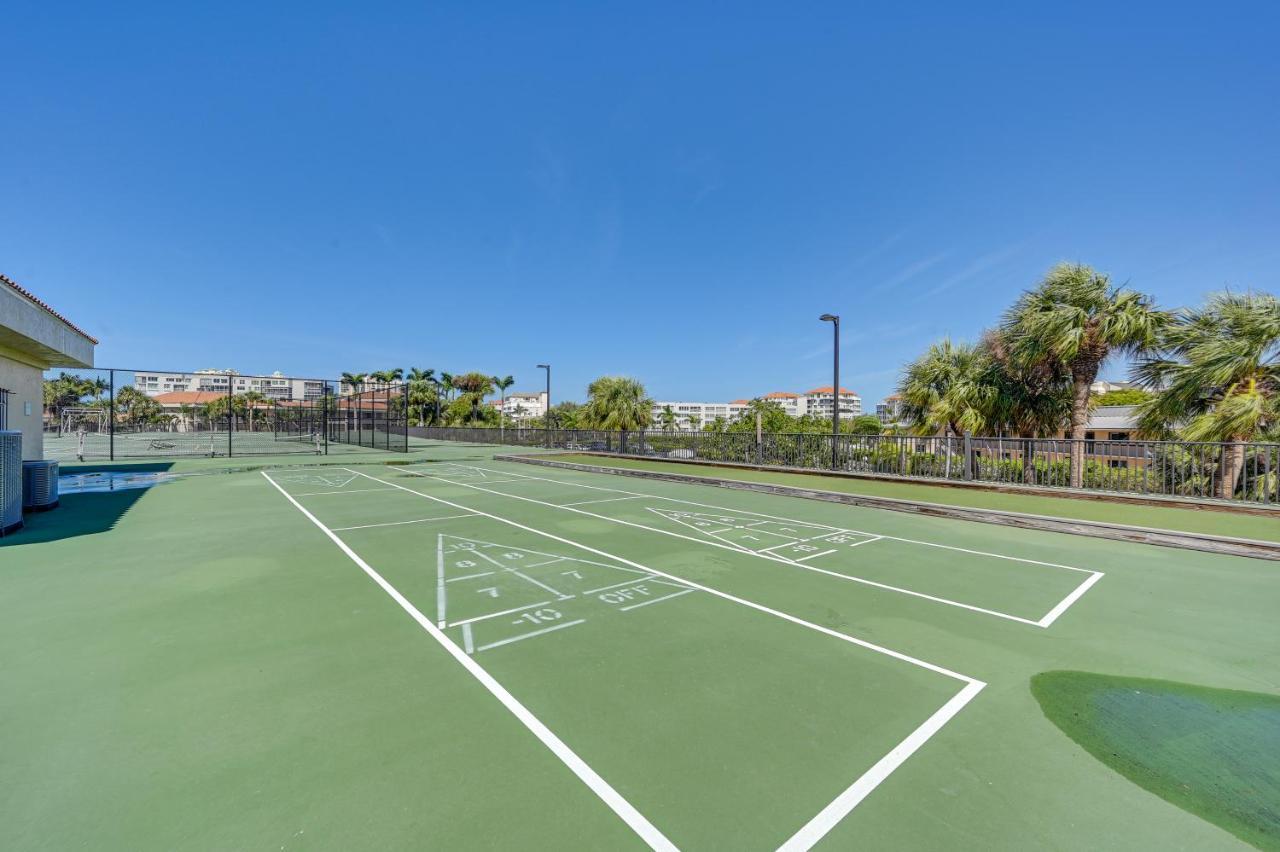 With Resort-style Amenities! Apartment