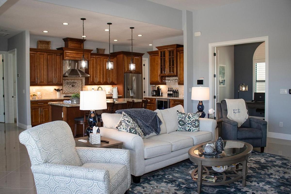 13622 Begonia * Port Charlotte