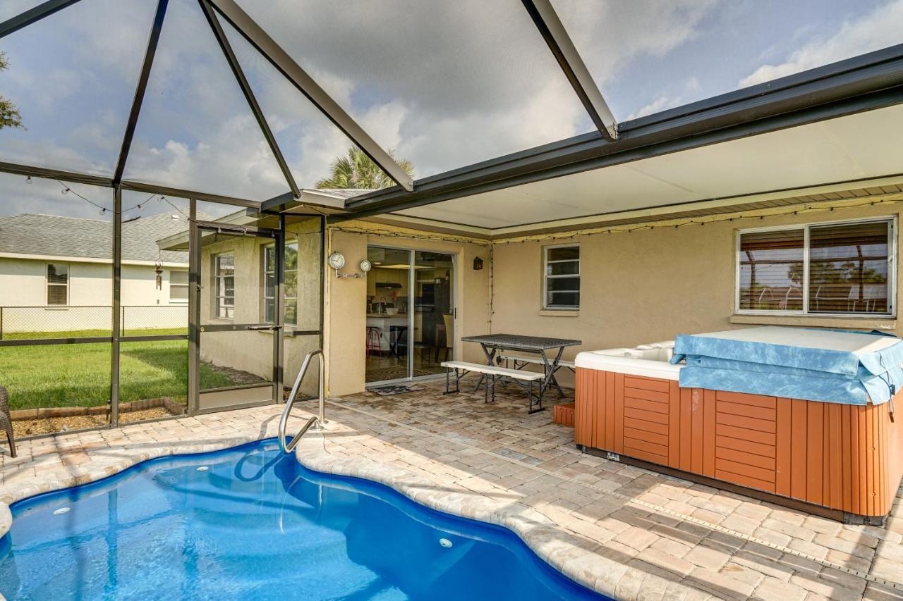 Canalfront Retreat With Heated Pool And Hot Tub! *