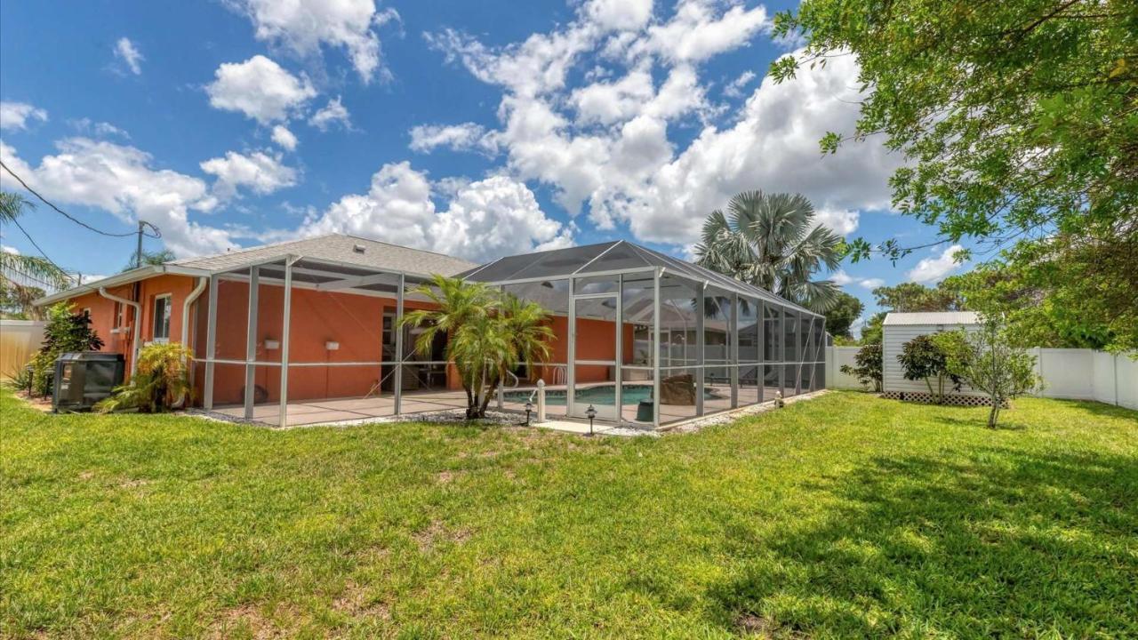 7483 Ebro Holiday home *