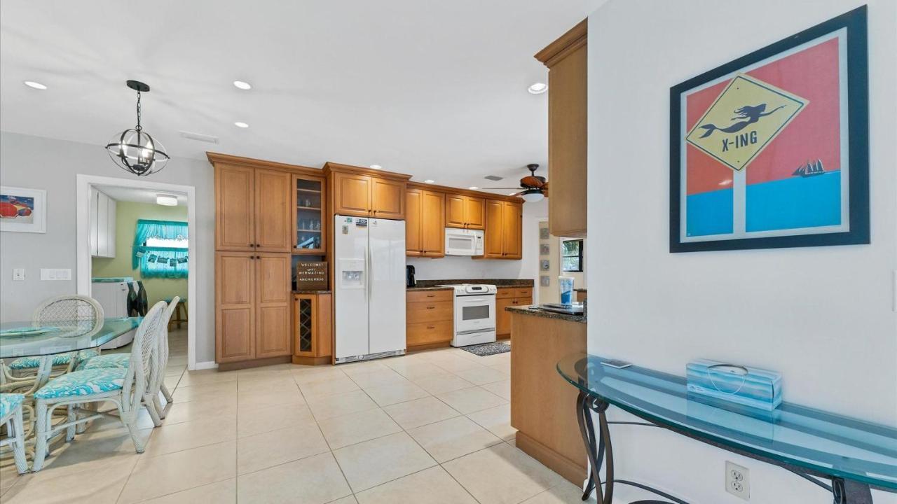 830 Coronado
