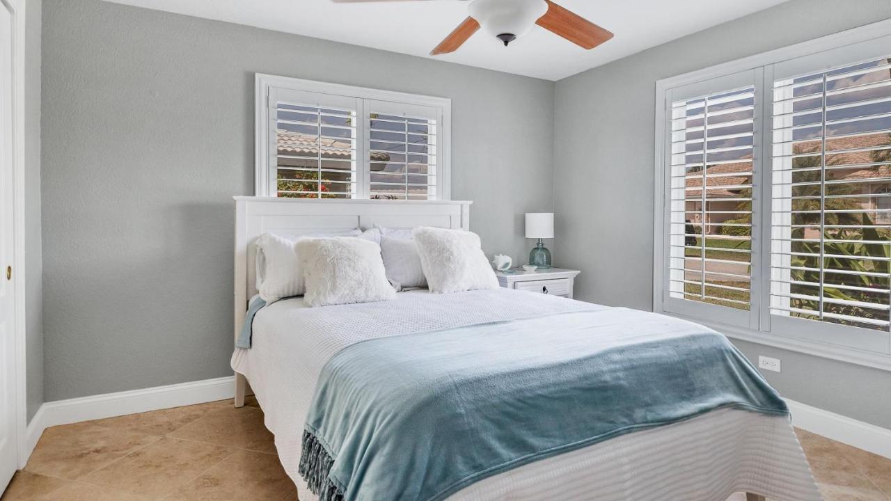 829 Napoli * Punta Gorda