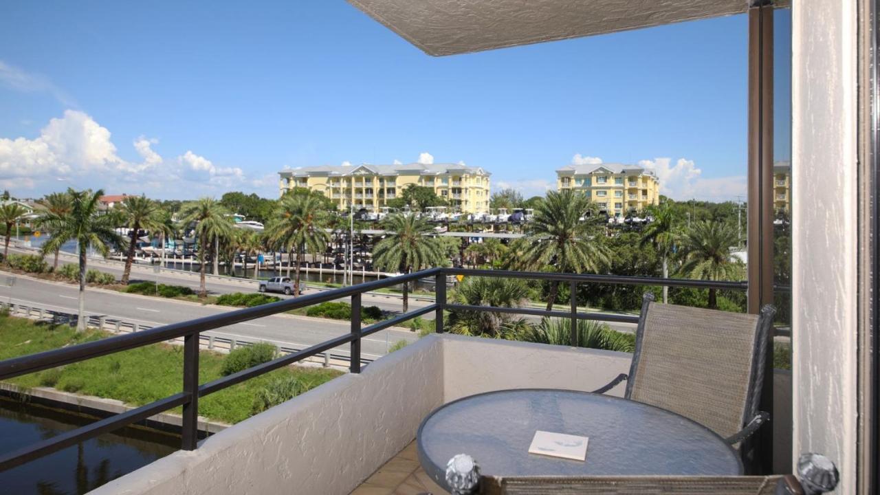 6415 Midnight Pass #409 Holiday home Siesta Key