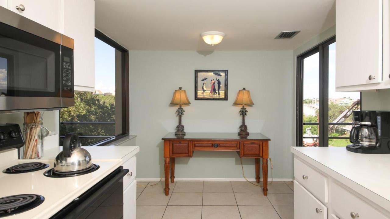 6415 Midnight Pass #409 Holiday home Siesta Key