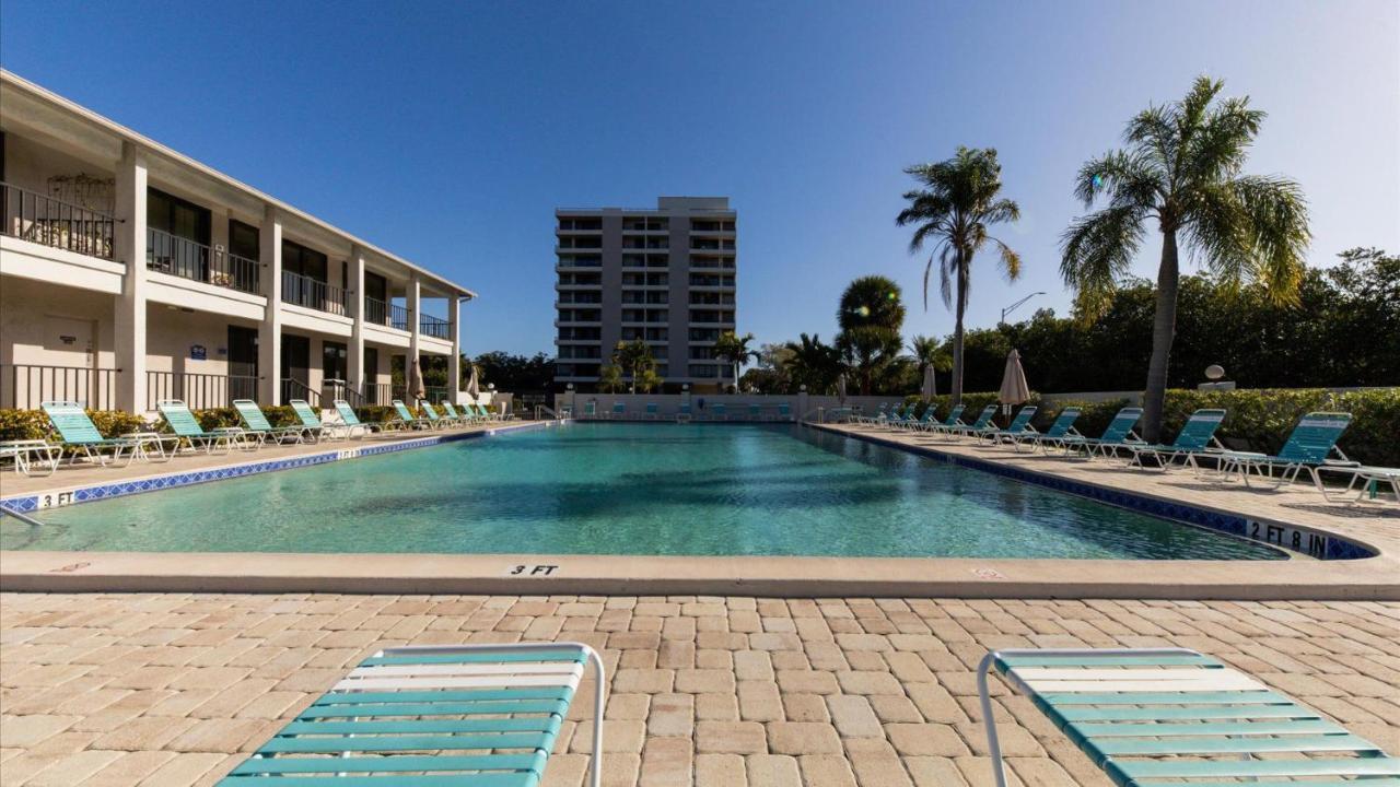 6415 Midnight Pass #409 Holiday home Siesta Key
