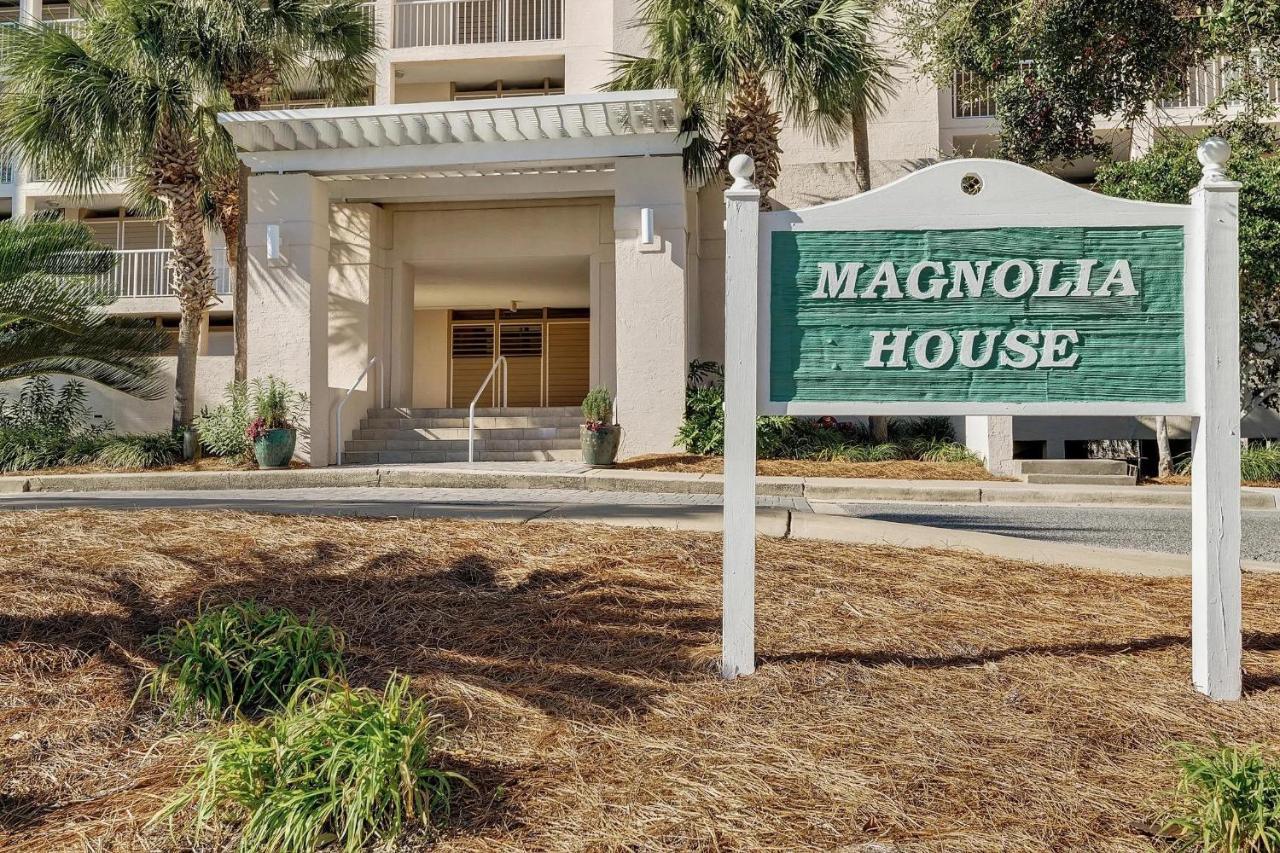 Magnolia House #202 Holiday home